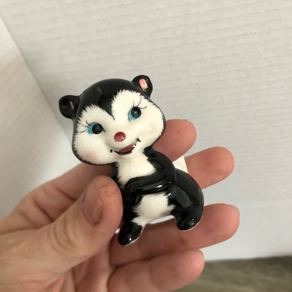 Vtg Anthropomorphic Skunk Figurine - Picture 6 of 12